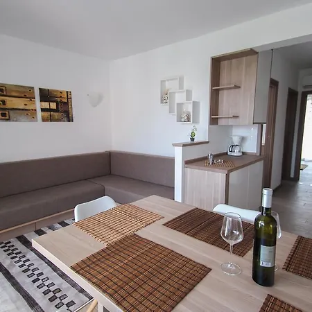 Apartments Villa Rivarella Novigrad  Room photo