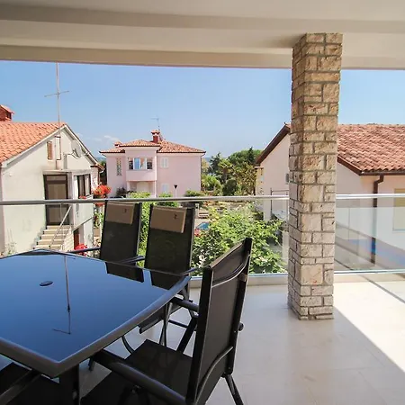Apartments Villa Rivarella Novigrad  Room photo